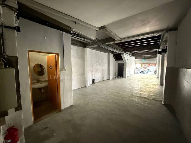 Food & Beverage for Rent: 49 Temple Street - Image 2