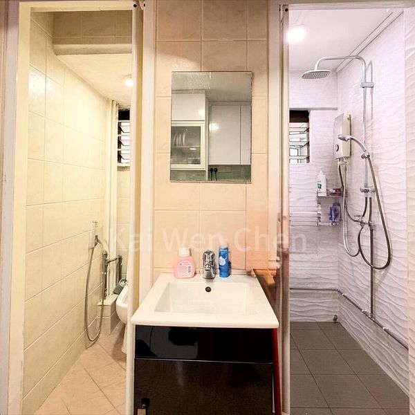 3 Room (3I) HDB for Sale in  114 Lorong 1 Toa Payoh - Image 3