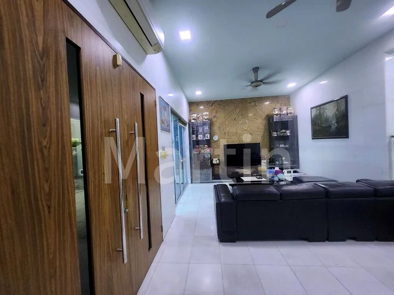 7 Bed Corner Terrace (Landed) for Sale in Golden Hill Estate - Image 13