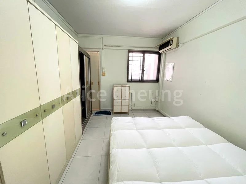 3 Room (3NG) HDB for Rent in  422 Ang Mo Kio Avenue 3 - Image 3