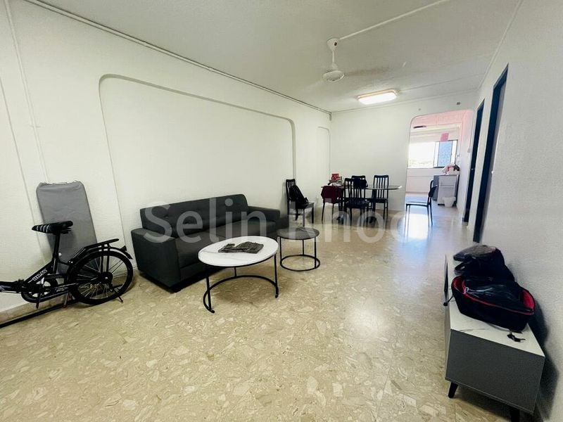 3 Room (3NG) HDB for Rent in  241 Jurong East Street 24 - Image 1