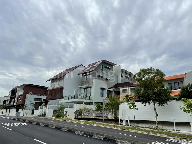 6 Bed Semi-Detached House (Landed) for Sale in Springleaf Garden Estate - Image 12
