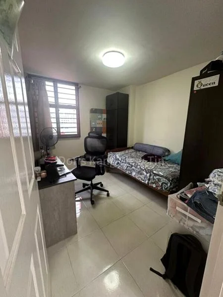 5 Room (5I) HDB for Rent in  359A Admiralty Drive - Image 9