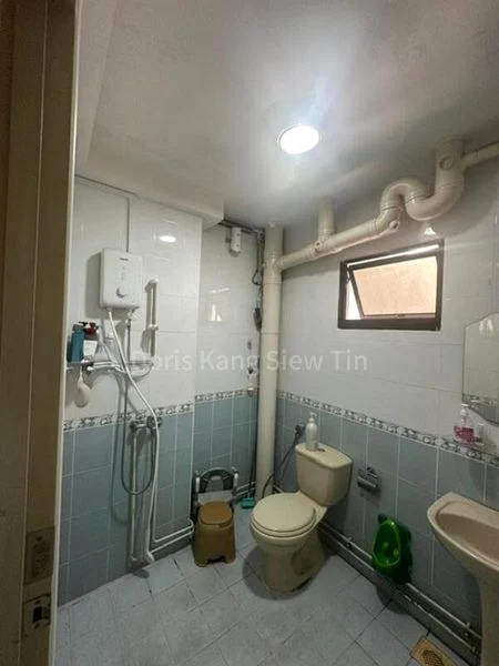 5 Room (5I) HDB for Rent in  359A Admiralty Drive - Image 2