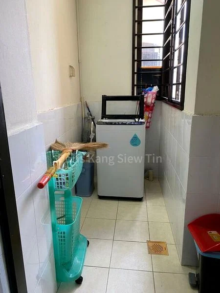 5 Room (5I) HDB for Rent in  359A Admiralty Drive - Image 3