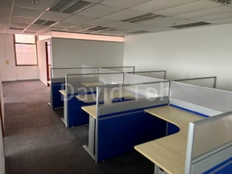 Office for Rent: Lift Lobby Frontage, Fitted Office; City Hall - Image 1