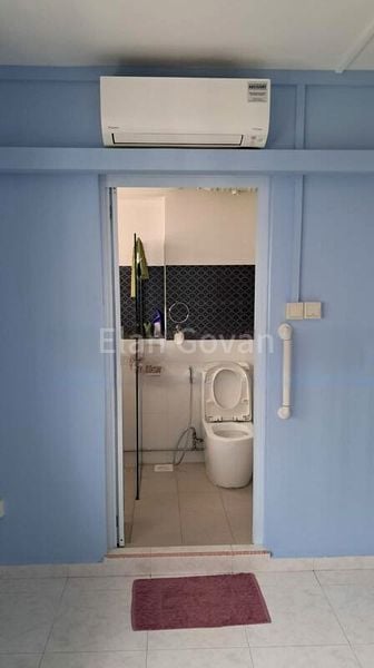 Master Room (HDB) for Rent in  81 Redhill Lane - Image 5