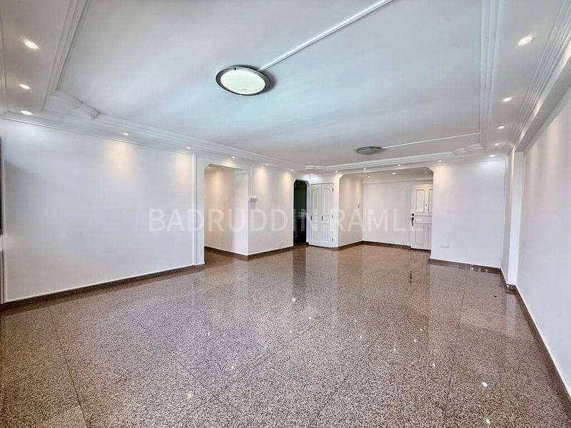 5 Room (5I) HDB for Rent in  272 Toh Guan Road - Image 4