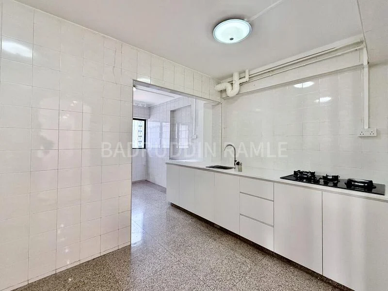 5 Room (5I) HDB for Rent in  272 Toh Guan Road - Image 9