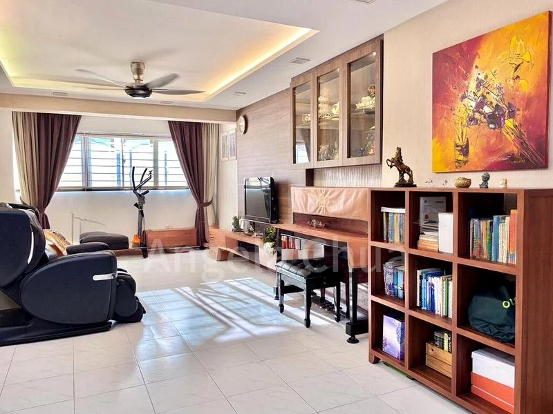 Executive HDB for Sale in  671 Choa Chu Kang Crescent - Image 6