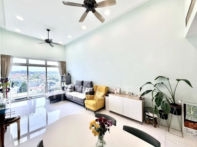 3 Bed Condo for Sale in The Cascadia - Image 3