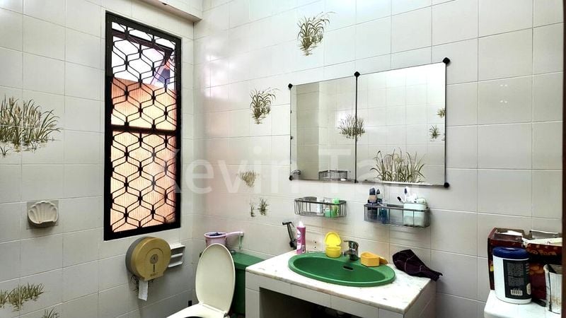 5 Bed Semi-Detached House (Landed) for Sale in Sennett Estate - Image 16