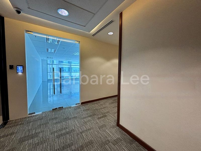 Office for Rent: Samsung Hub - Image 3
