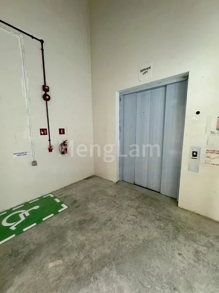Factory / Workshop (B2) for Rent: Second Chin Bee Road - Image 8