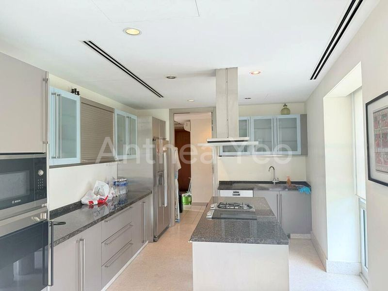 4 Bed Apartment (Condo) for Rent in  The Tomlinson - Image 6