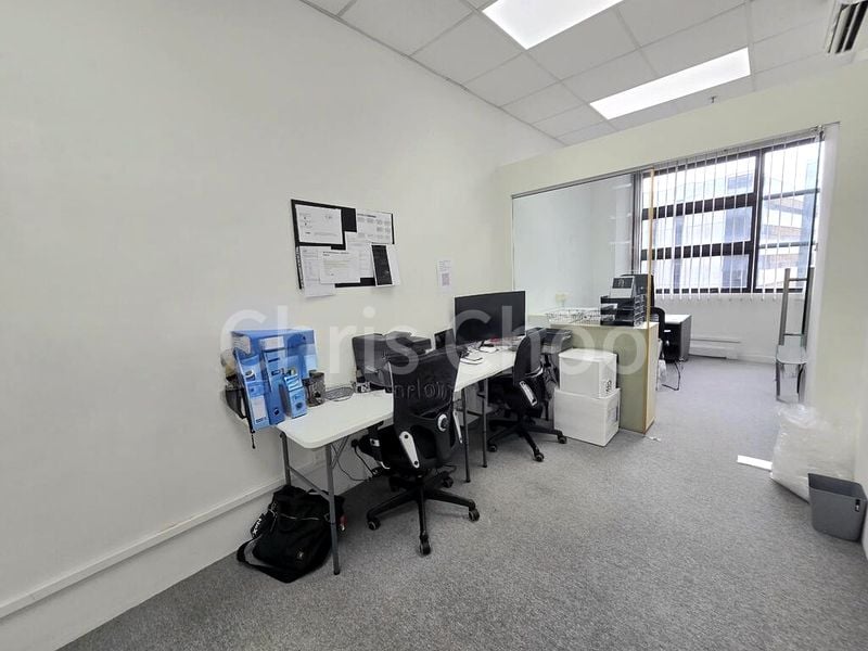 Light Industrial (B1) for Rent: E-Centre @ Redhill - Image 1