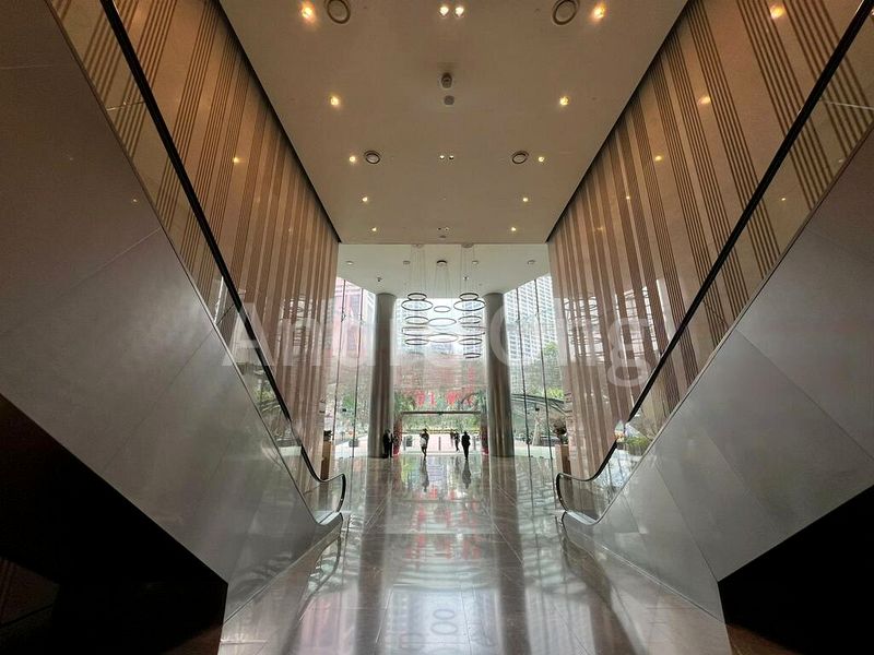 Office for Rent: Capital Tower - Image 4