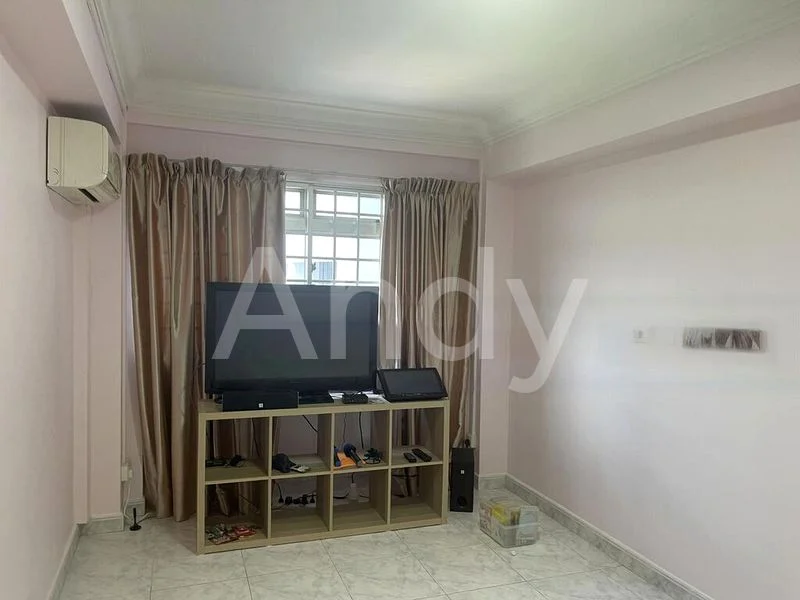 Room (HDB) for Rent in  846 Jurong West Street 81 - Image 1