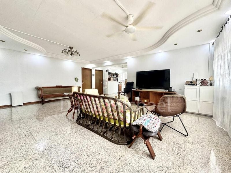Executive HDB for Sale in  601 Elias Road - Image 2