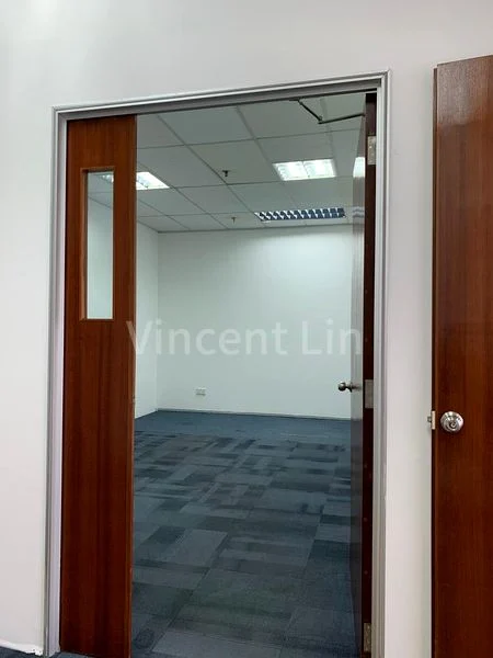 Light Industrial (B1) for Rent in  Sindo Industrial Building - Image 4