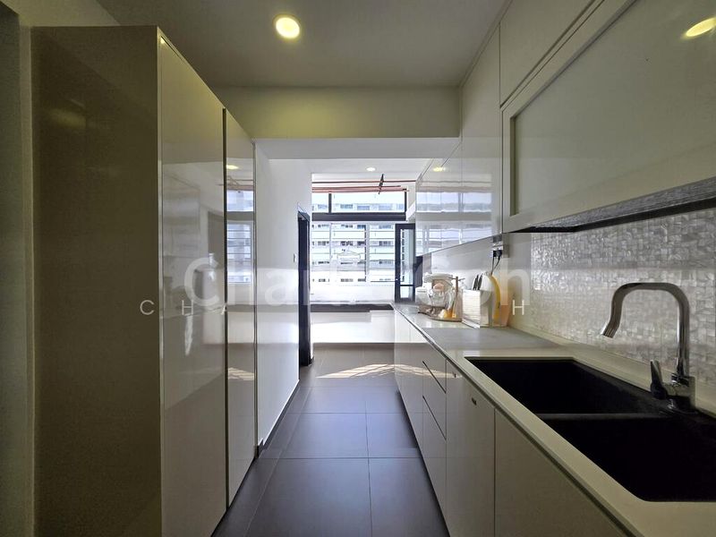 Maisonette HDB for Sale in  874A Tampines Street 84 - Image 5