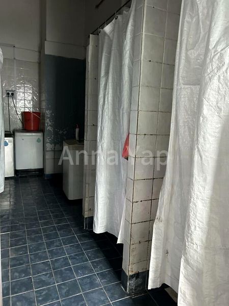 Light Industrial (B1) for Rent: Woodlands Loop - Image 4