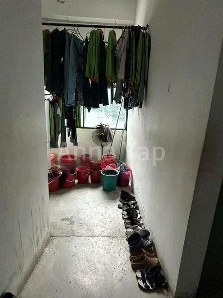 Light Industrial (B1) for Rent: Woodlands Loop - Image 3