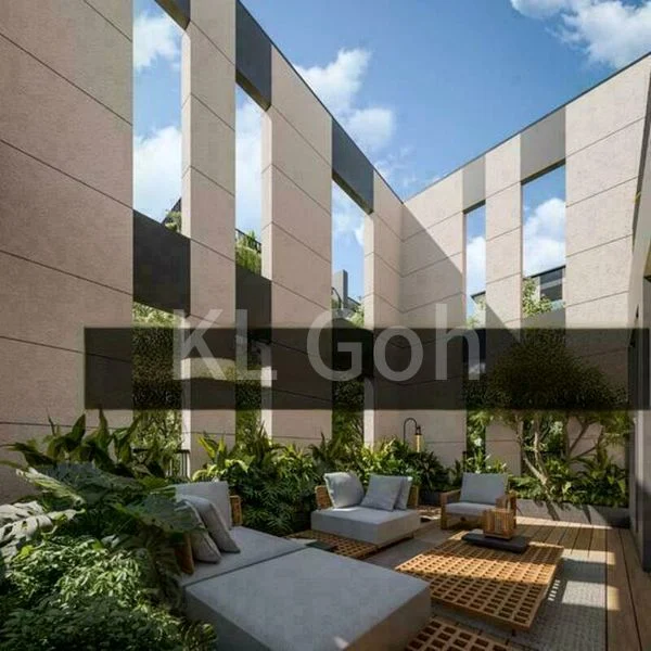 6 Bed Semi-Detached House (Landed) for Sale in  East Palm - Image 5