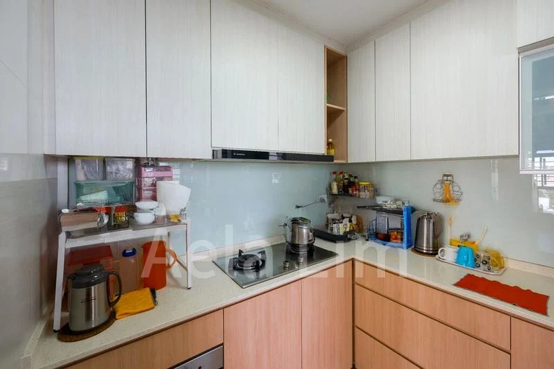 3 Room (3A) HDB for Sale in 53 Strathmore Avenue - Image 2