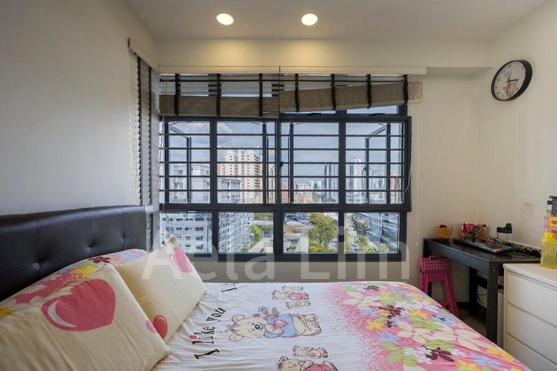 3 Room (3A) HDB for Sale in 53 Strathmore Avenue - Image 9