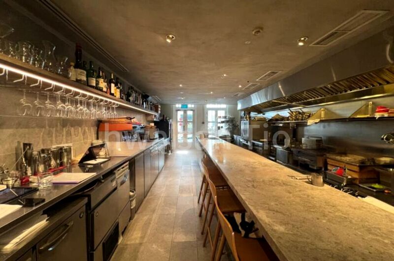 Food & Beverage for Rent: ❤️ F&B, prominent, renovated, exhaust, grease trap @ Keong Saik - Image 9