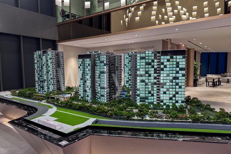 4 Bed Condo for Sale in Chuan Park - Image 1