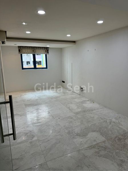 Shop / Shophouse for Sale in  Everton Park - Image 3