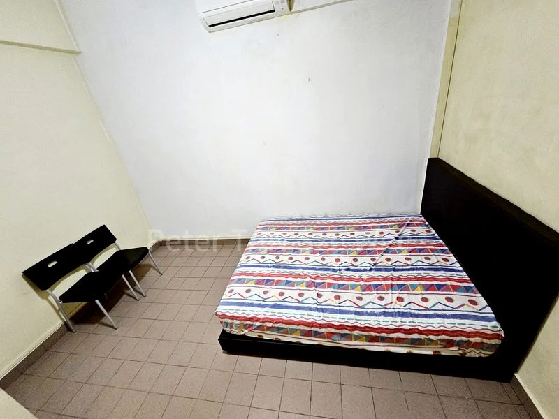 Common Room (Condo) for Rent in  Harbourlights - Image 3