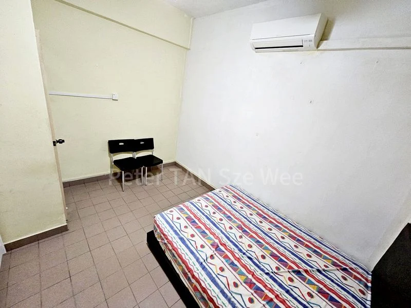 Common Room (Condo) for Rent in  Harbourlights - Image 1