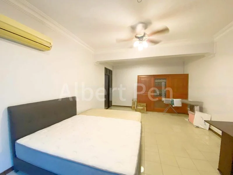 5 Bed Terraced House (Landed) for Sale in  Airview Park - Image 5