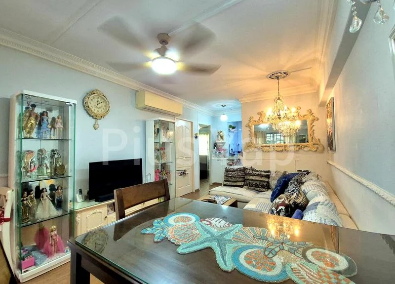 3 Room (3A) HDB for Sale in 284 Yishun Avenue 6 - Image 2