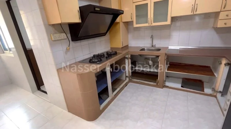 Executive HDB for Rent in 498D Tampines Street 45 - Image 5