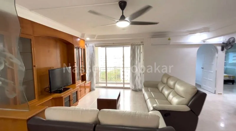Executive HDB for Rent in 498D Tampines Street 45 - Image 1
