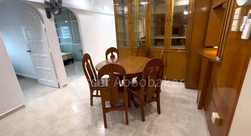 Executive HDB for Rent in 498D Tampines Street 45 - Image 4