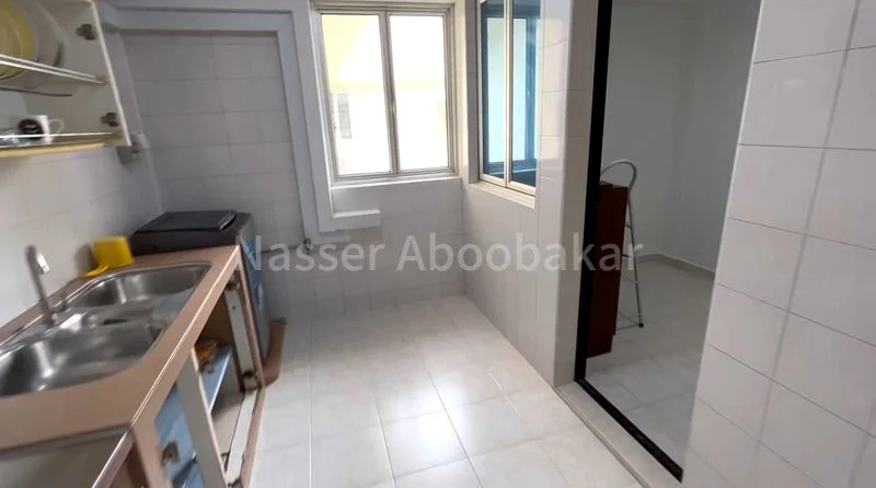 Executive HDB for Rent in 498D Tampines Street 45 - Image 7