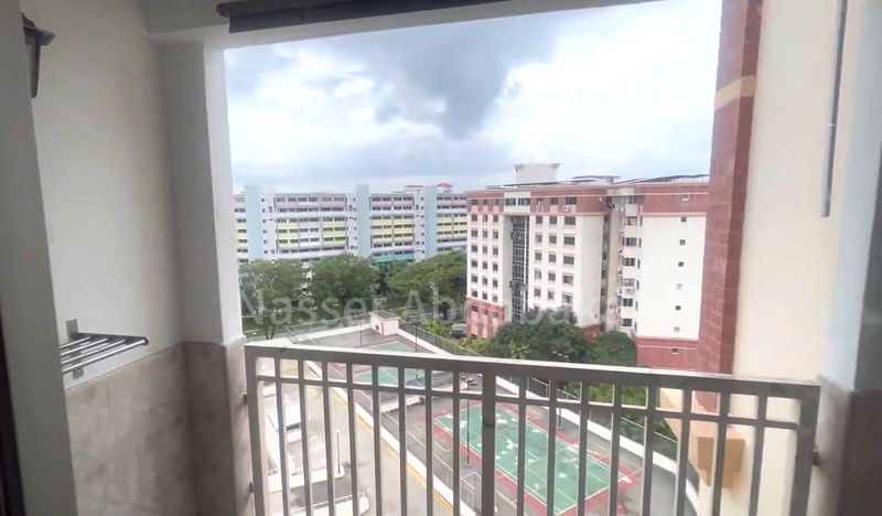 Executive HDB for Rent in 498D Tampines Street 45 - Image 8