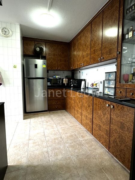 Maisonette HDB for Sale in 108 Teck Whye Lane - Image 6
