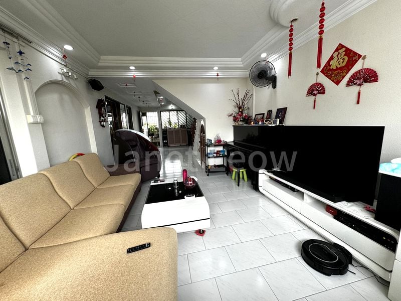 Maisonette HDB for Sale in 108 Teck Whye Lane - Image 3