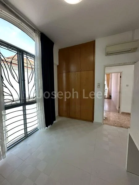 3 Bed Condo for Rent in  Estella Gardens - Image 11