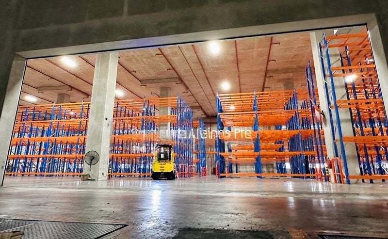 Warehouse for Rent: 50KN/SQM GROUND FLOOR; 11 DEDICATED Loading Bays, High Floor Load, Hi-Specs Warehouse off AYE. - Image 8