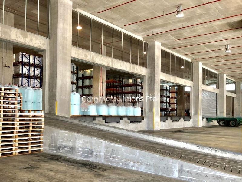 Warehouse for Rent: 50KN/SQM GROUND FLOOR; 11 DEDICATED Loading Bays, High Floor Load, Hi-Specs Warehouse off AYE. - Image 16