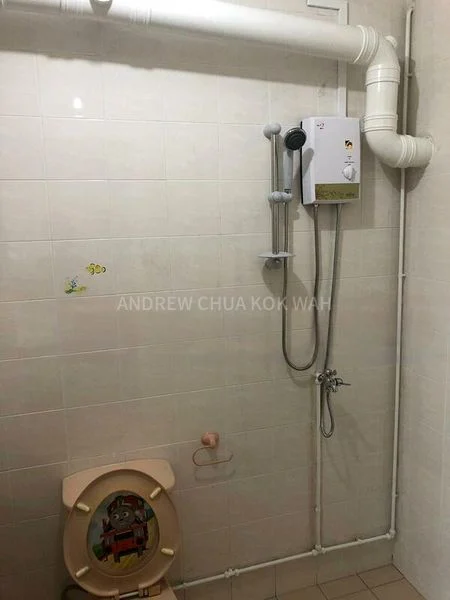 4 Room (4I) HDB for Rent in  276 Toh Guan Road - Image 7