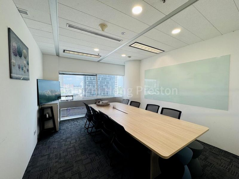 Office for Rent: Gateway East - Image 16