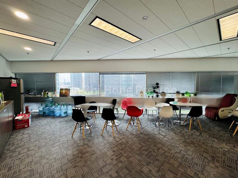 Office for Rent: Gateway East - Image 13